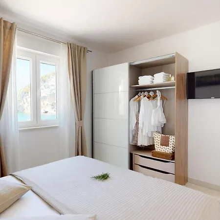 Zen-pok House On The - Pokrivenik Apartmán Zastražišće